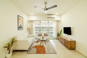 Living Room in 2.5 BHK Apartment at K Raheja Vistas, Andheri East – for Sale