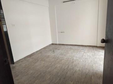 Room in 2 BHK Apartment at Adani Aangan, Sector 89a – for Rent