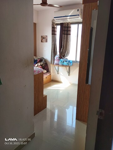 Living Room in 2.5 BHK Apartment at Vasna – for Rent