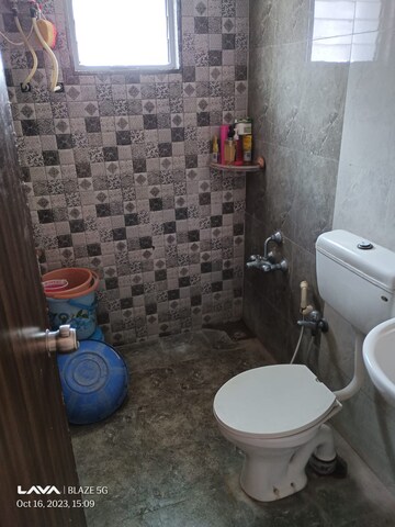 Bathroom in 2.5 BHK Apartment at Vasna – for Rent