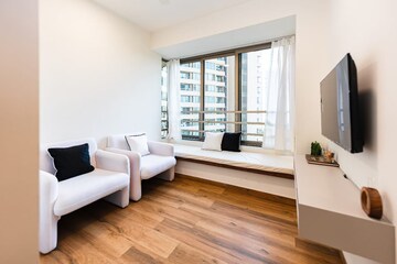 Living Room in 2.5 BHK Apartment at Oberoi Realty Splendor Grande, Andheri East – for Sale