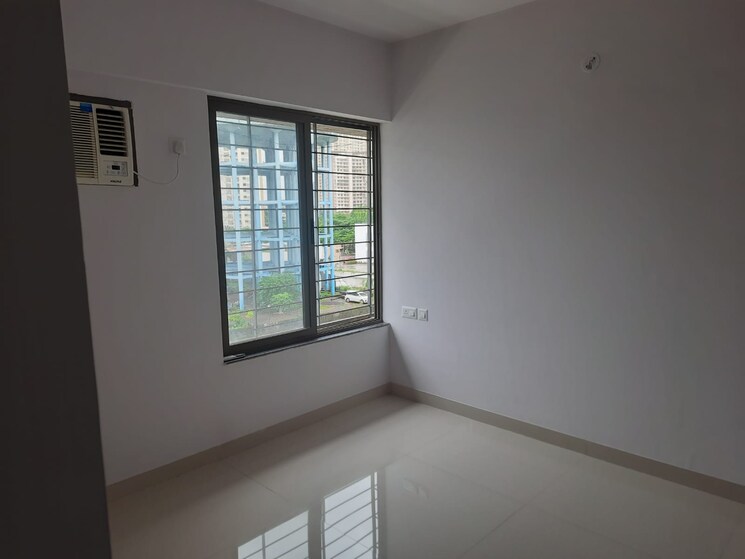 Room, lodha-crown-quality-homes 1 Bedroom 338 Sq.Ft. Apartment In Majiwada Thane 8368587