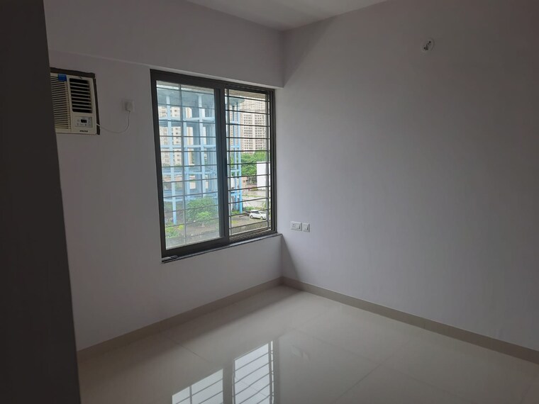 Room, lodha-crown-quality-homes 1 Bedroom 338 Sq.Ft. Apartment In Majiwada Thane 8368587