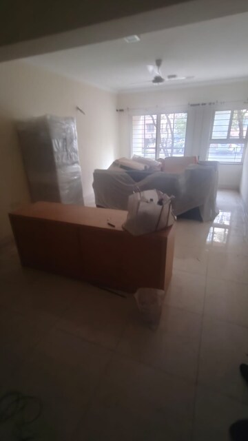 Room in 2 BHK Apartment at Vascon Marigold, Kalyani Nagar – for Rent
