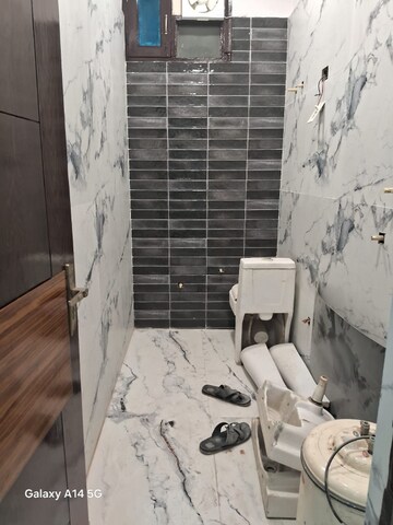 Bathroom in 3 BHK Builder Floor at Vasundhara Sector 3 – for Sale