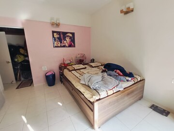 Bedroom in 2 BHK Apartment at Nyati Meadows, Wadgaon Sheri – for Rent