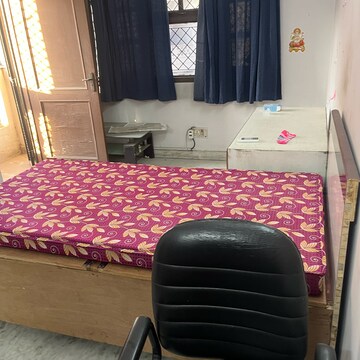 Bedroom in 3 BHK Independent House at Old Rajinder Nagar – for Rent