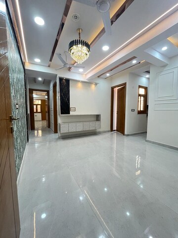 4 BHK Builder Floor For Sale in Sector 72