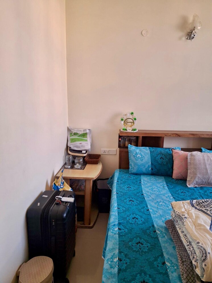 Living Room, sushma-green-vista 2 Bedroom 900 Sq.Ft. Apartment In Ghazipur Zirakpur 8368688