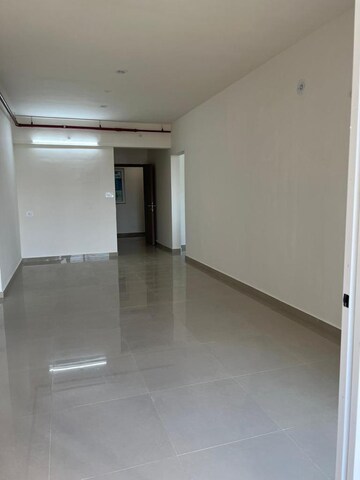 Room in 2 BHK Apartment at Indiabulls Park, New Panvel – for Sale