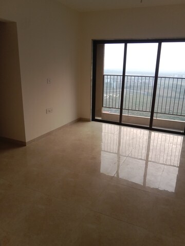 2 BHK Apartment For Rent in Sunteck Maxxworld, Naigaon East
