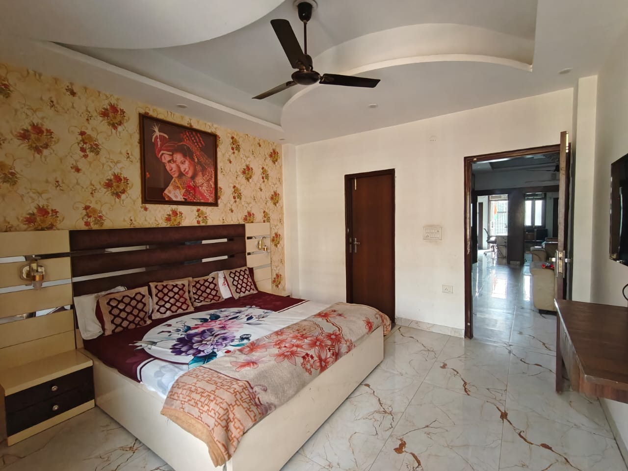 3 BHK + Pooja Room Builder Floor For Sale in Indrapuram