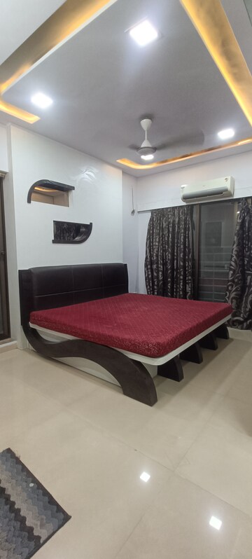 Bedroom in 3 BHK Apartment at Sarla Garden, Vakola – for Rent