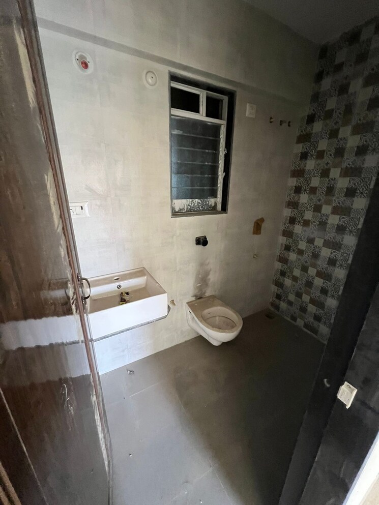 Bathroom, vihang-valley-phase1 1 Bedroom 445 Sq.Ft. Apartment In Kasarvadavali Thane 8368756