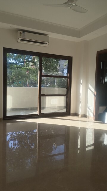 Kitchen in 3 BHK Builder Floor at New Rajinder Nagar – for Sale