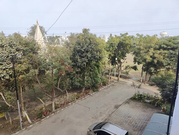 4 BHK Apartment – Exterior View View at Parsvnath Royale Floors, Uattardhona - for Sale