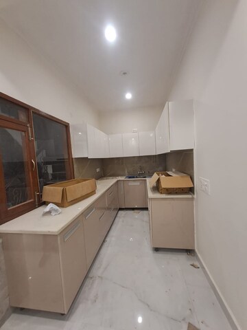Kitchen in 3 BHK Builder Floor at AS Tower, Sector 45 – for Rent