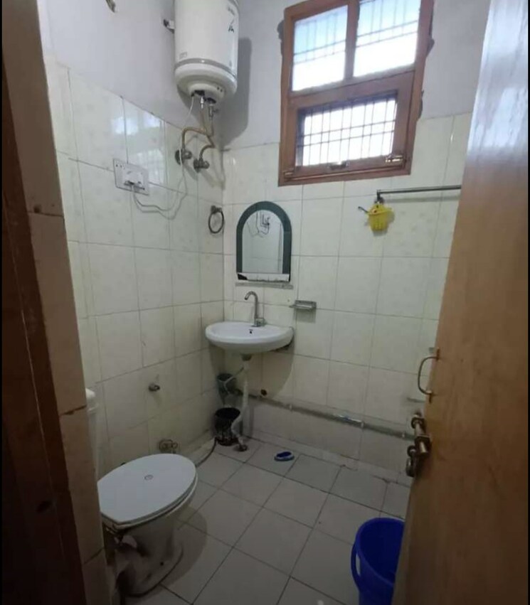 Bathroom, hazratganj 2 Bedroom 1250 Sq.Ft. Apartment In Hazratganj Lucknow 8368869