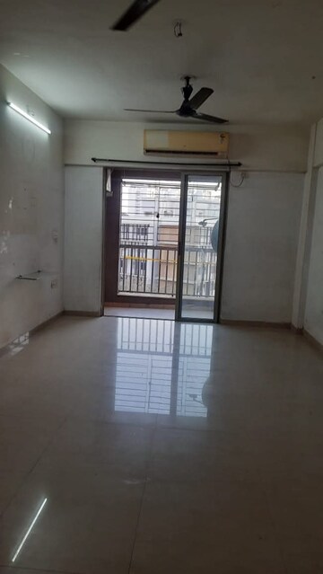 2 BHK Apartment For Rent in Lodha Casa Rio, Dombivli East