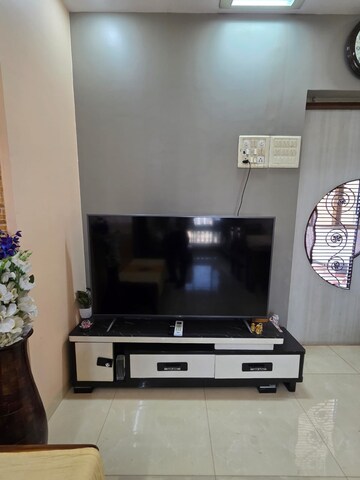 Furnished Amenities in 2 BHK Apartment at Neelkanth Pride CHS, Seawoods – for Rent