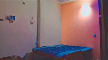 Bedroom in 2 BHK Villa at Aliganj – for Rent