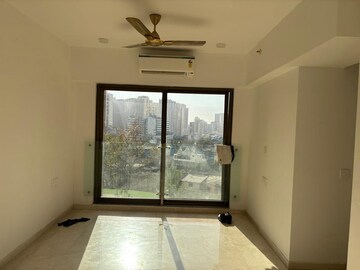 Room in 3 BHK Apartment at Kanakia Silicon Valley, Powai – for Rent