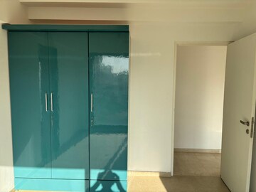 Room in 3 BHK Apartment at Kanakia Silicon Valley, Powai – for Rent