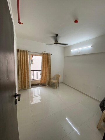 Room in 1 BHK Apartment at Puranik Abitante, Bavdhan – for Rent