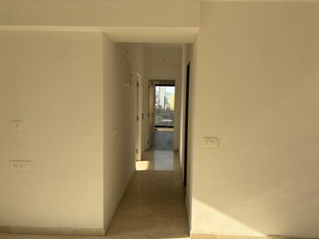 Room in 3 BHK Apartment at Kanakia Silicon Valley, Powai – for Rent