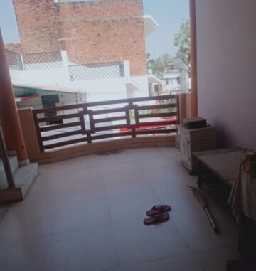 Balcony in 2 BHK Independent House at Aliganj – for Rent