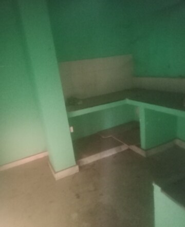 Furnished Amenities in 2 BHK Independent House at Aliganj – for Rent