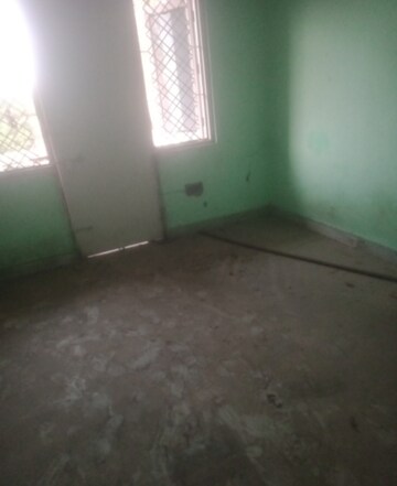 Room in 2 BHK Independent House at Aliganj – for Rent
