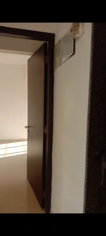 Corridor in 1.5 BHK Apartment at Puranik Rumah Bali, Ghodbunder Road – for Rent
