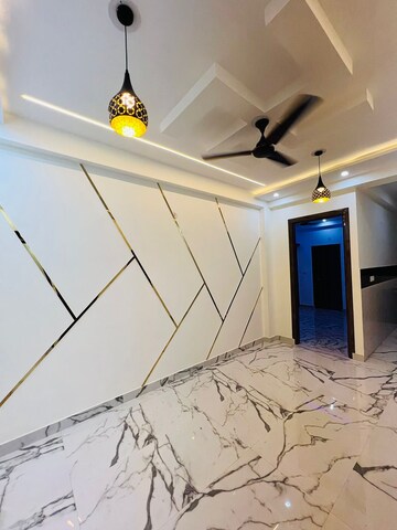 Furnished Amenities in 2 BHK Builder Floor at Sonia Vihar – for Sale