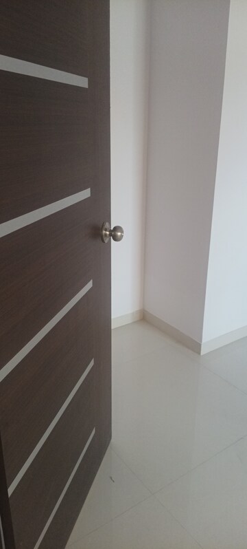 Room in 1 BHK Apartment at Tiara Hills, Mira Road – for Rent