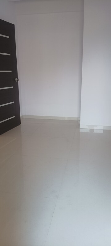 Room in 1 BHK Apartment at Tiara Hills, Mira Road – for Rent