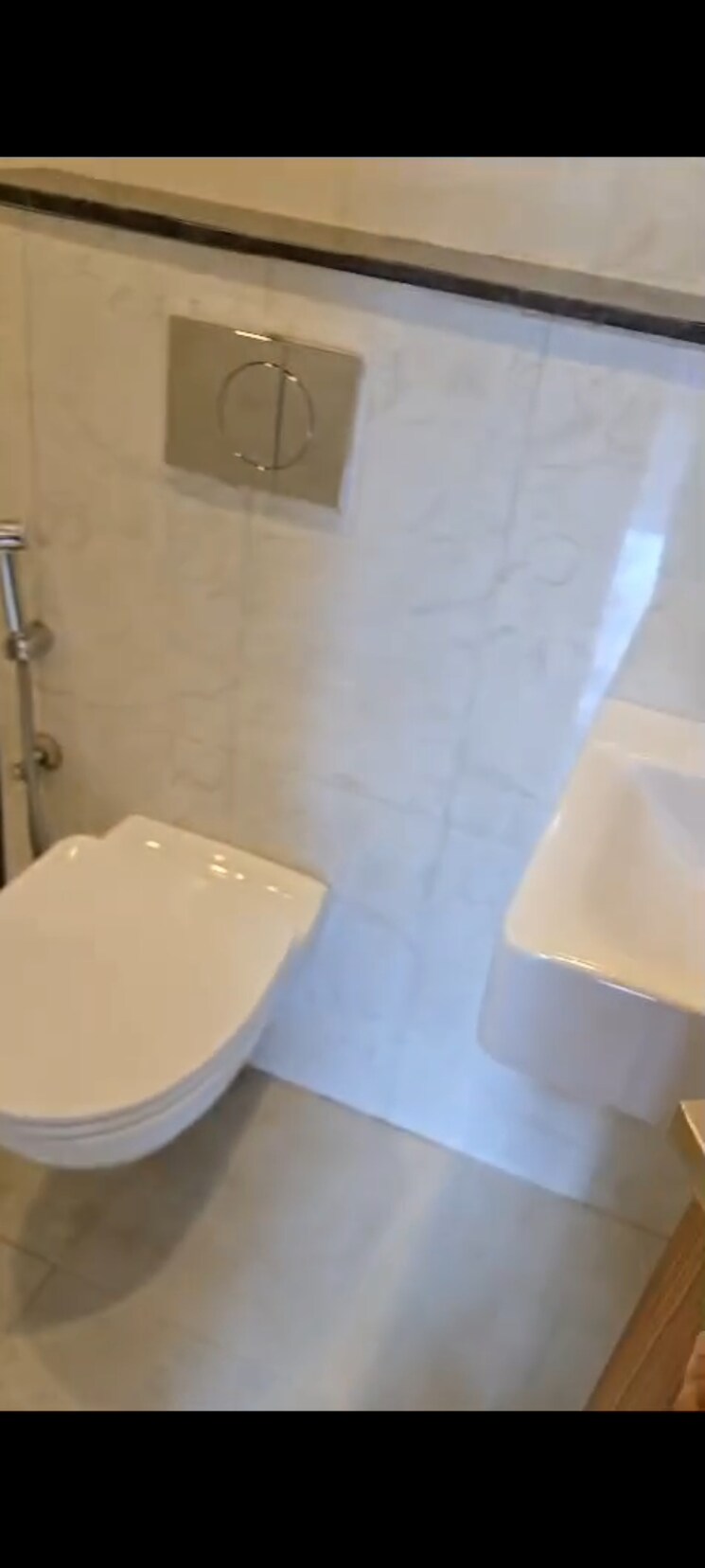 Bathroom, lodha-primo 2 Bedroom 699 Sq.Ft. Apartment In Parel Mumbai 8369325