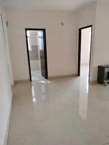 Room in 2 BHK Apartment at Signature Global The Millennia, Sector 37d – for Rent