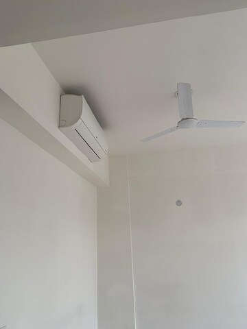 Room in 3 BHK Apartment at Puri Aanandvilas, Sector 81 – for Rent