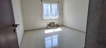 Room in 2.5 BHK Apartment at L&T Raintree Boulevard, Hebbal – for Rent