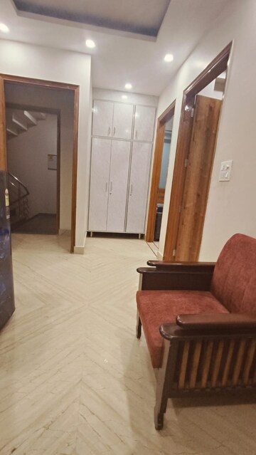 Living Room in 2 BHK Builder Floor at Ansal Sushant Lok I, Sector 43 – for Rent