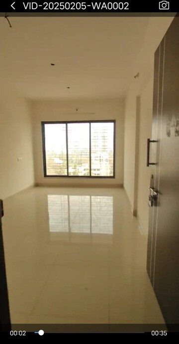 Room in 2 BHK Apartment at Bhatia Dahisar Sumati CHS, Dahisar West – for Rent