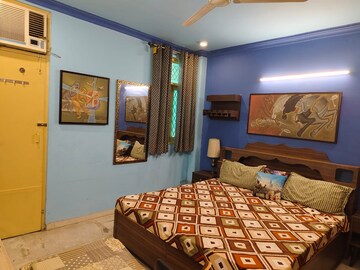 Bedroom in 1 BHK Builder Floor at Safdarjang Enclave – for Rent