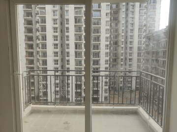 2 BHK Apartment For Rent in Signature Global Proxima, Sector 89