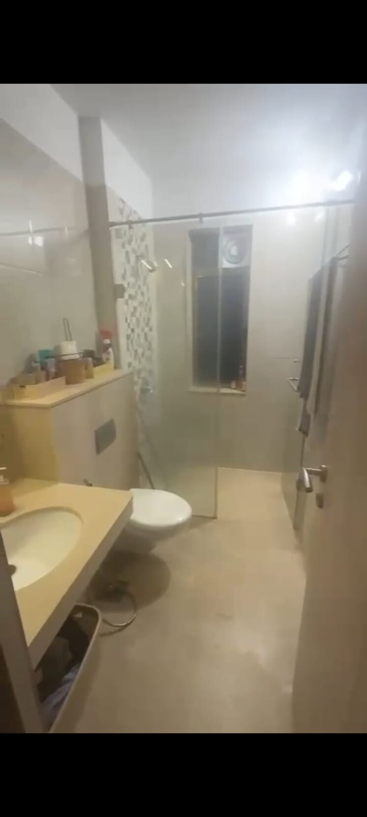 Bathroom, kalpataru-sparkle 3 Bedroom 1050 Sq.Ft. Apartment In Bandra East Mumbai 8369509