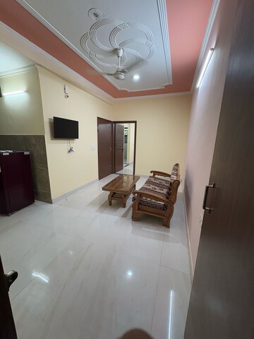 Living Room in 2 BHK Builder Floor at Sector 47 – for Rent
