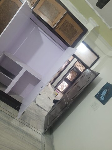 Furnished Amenities in 3 BHK Builder Floor at Shakti Khand – for Rent