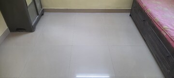 Room in 2 BHK Apartment at Kamanwala Manavsthal II, Goregaon East – for Rent