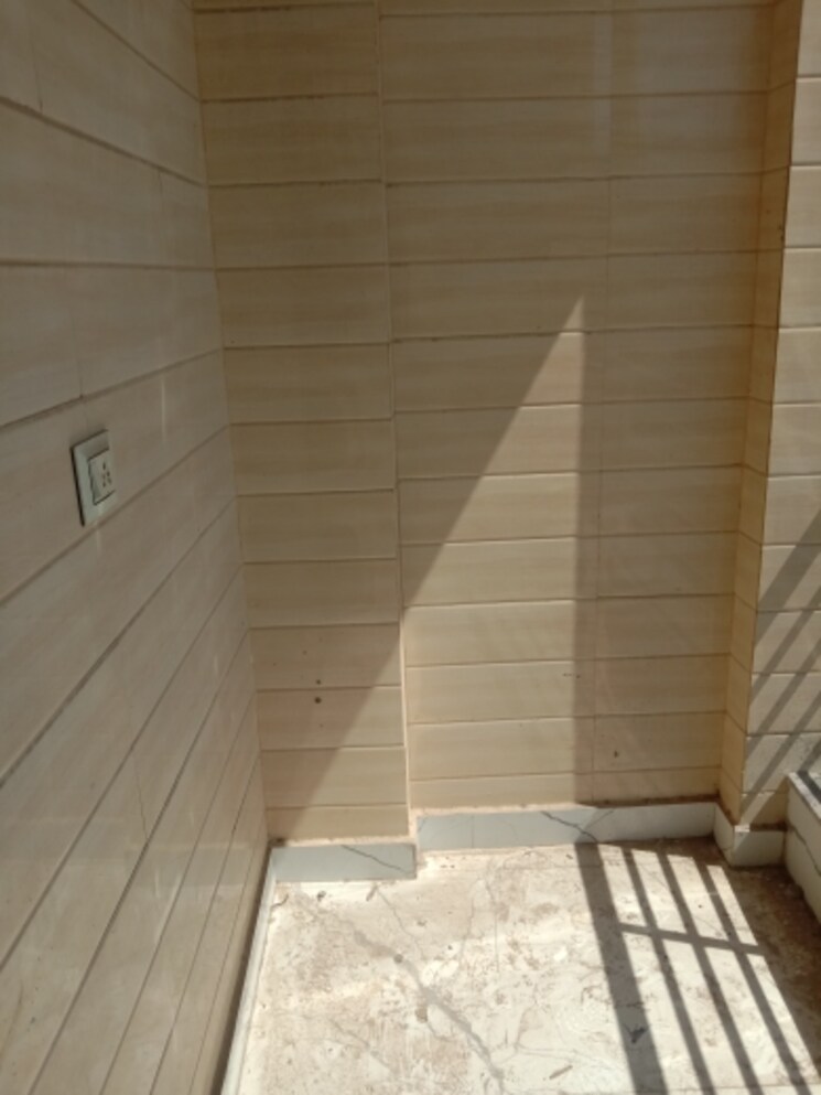 Bathroom, dwarka mor 2 Bedroom 585 Sq.Ft. Builder Floor In Dwarka Mor Delhi 8369631