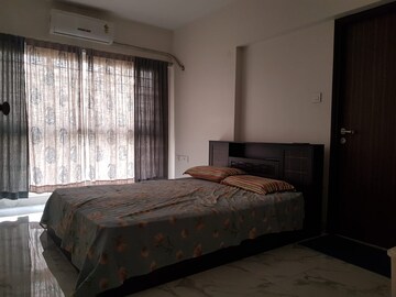Bedroom in 2 BHK Apartment at Dheeraj Valley, Goregaon East – for Rent